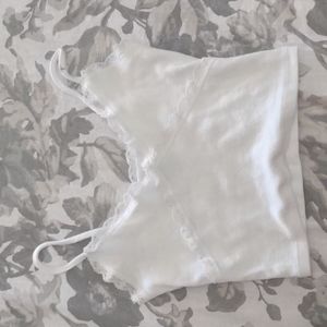 White pacsun tank top with lace detailing